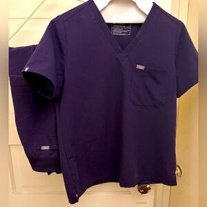 Set Figs Scrubs Catarina Top and Zamora joggers deep purple